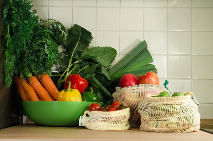 Wiederverwendbares Obst und Gemüsenetz. Obstnetz zum Einkauf von Obst und Gemüse - Einkaufsnetz aus Baumwolle von EcoYou - plastikfrei einkaufen - plastikfrei leben ohne Plastik