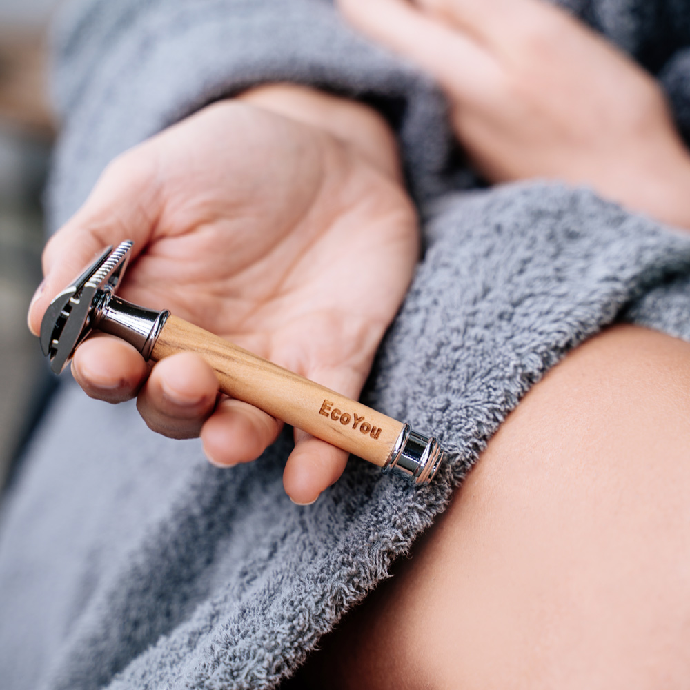 Rasierhobel im schicken Design Nachhaltige Geschenke Rasierhobel Frauen Holz Bambus Damen Umweltfreundlich EcoYou Plastikfrei Leben ohne Plastik Nachhaltigkeit Tipps
