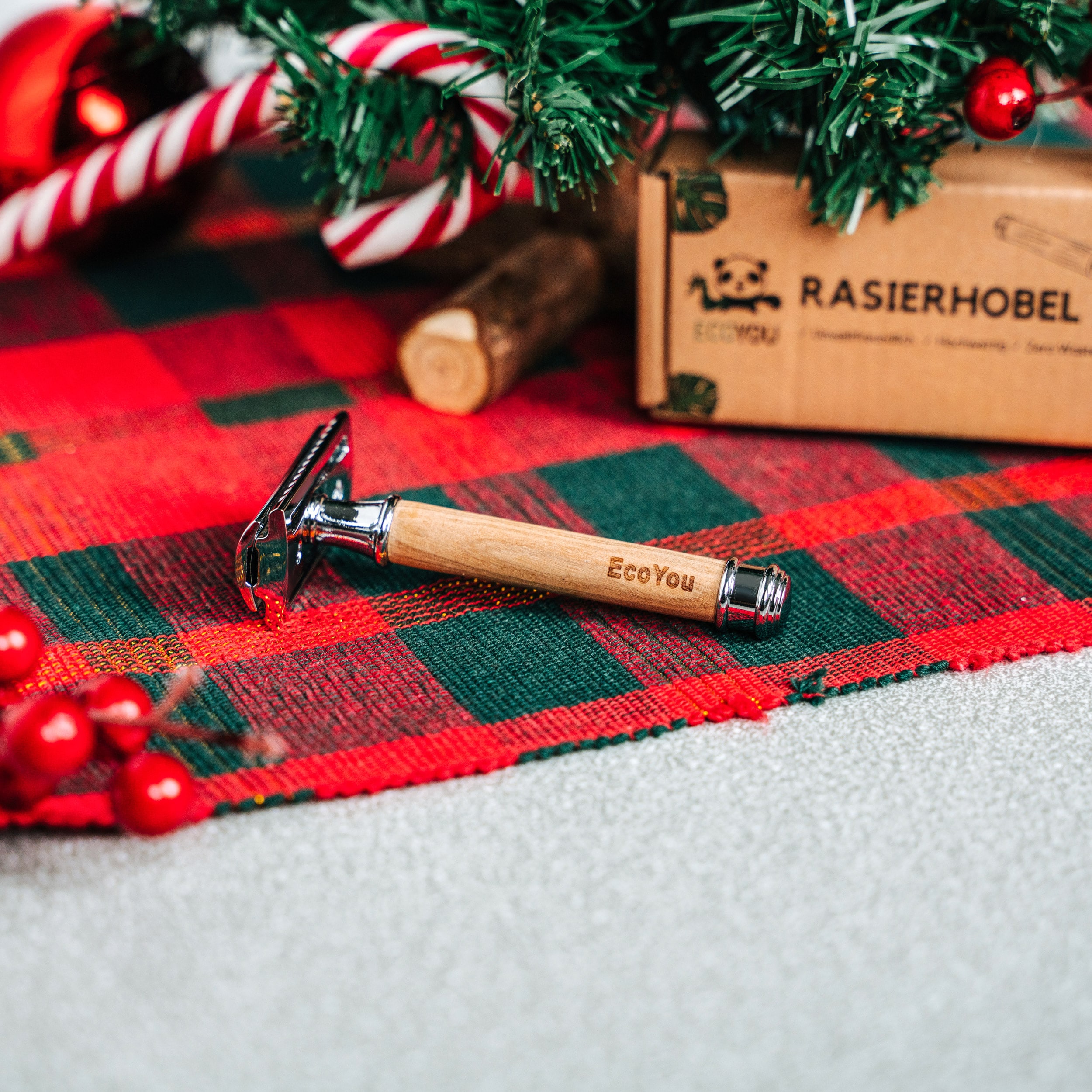 Rasierhobel als Nachhaltiges Weihnachtsgeschenk Weihnachtsgeschenk Rasierhobel Badezimmer Plastikfrei Leben ohne Plastik Geschenke Nachhaltig Sinnvoll EcoYou Tipps Tricks Zero Waste Bad